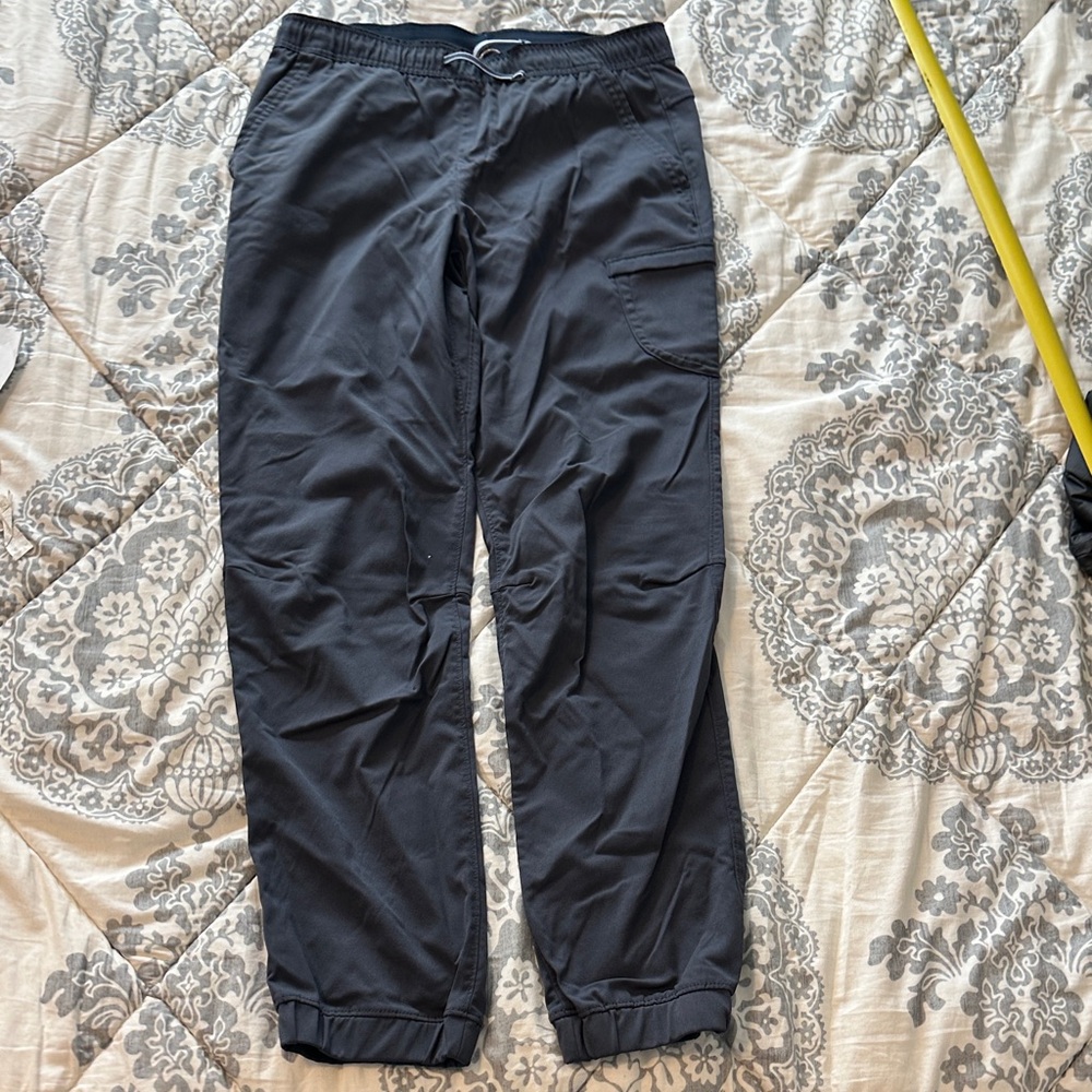 REI Black Kids Cargo Joggers